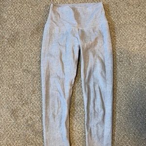 7/8 grey/ Heather grey leggings!
